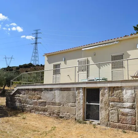 Douro Natura بيت ضيافة موغادورو